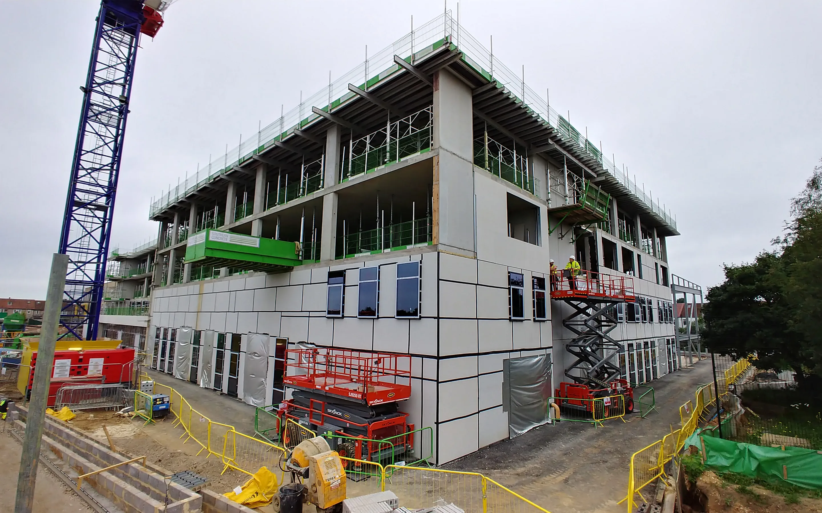 Image of the facade under construction